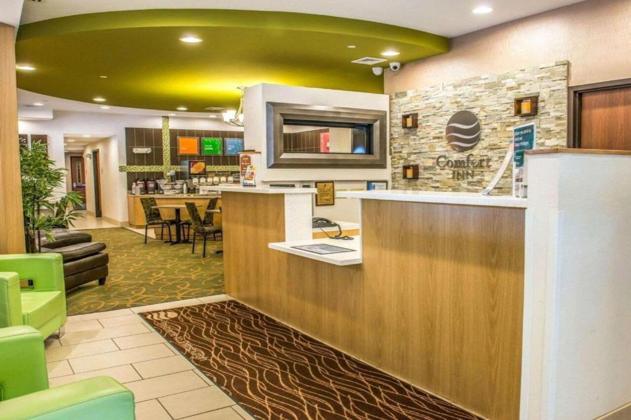 Red Roof Inn Pittsburgh - Mcknight Rd McCandless Township Екстер'єр фото